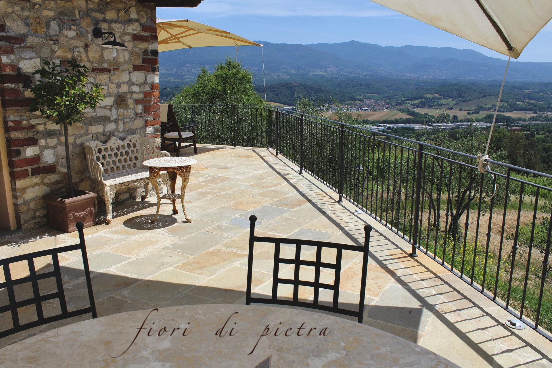 Realizzazione Pavimenti in pietra IRON BROWN