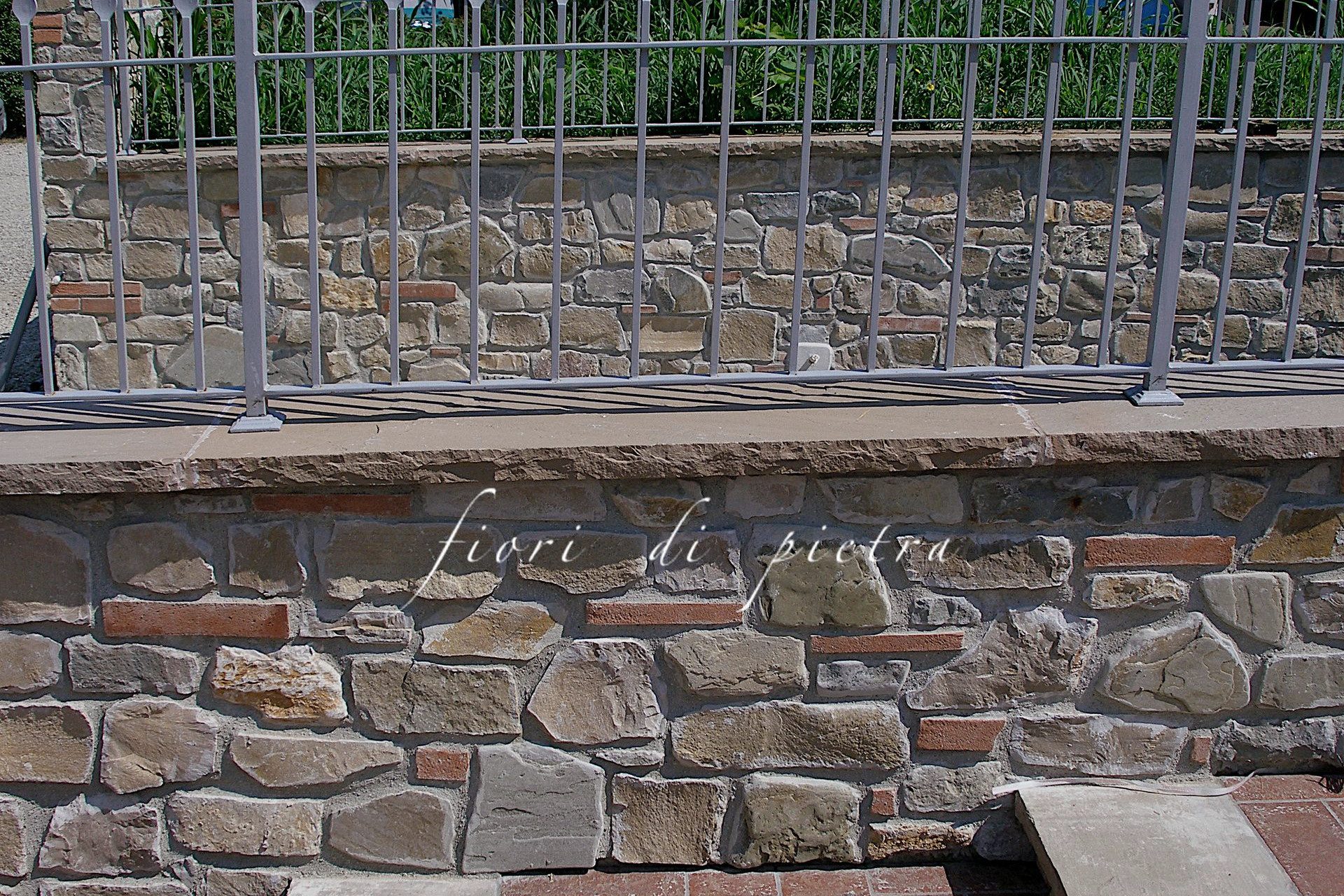 Realizzazione Pavimenti in pietra SAND BROWN