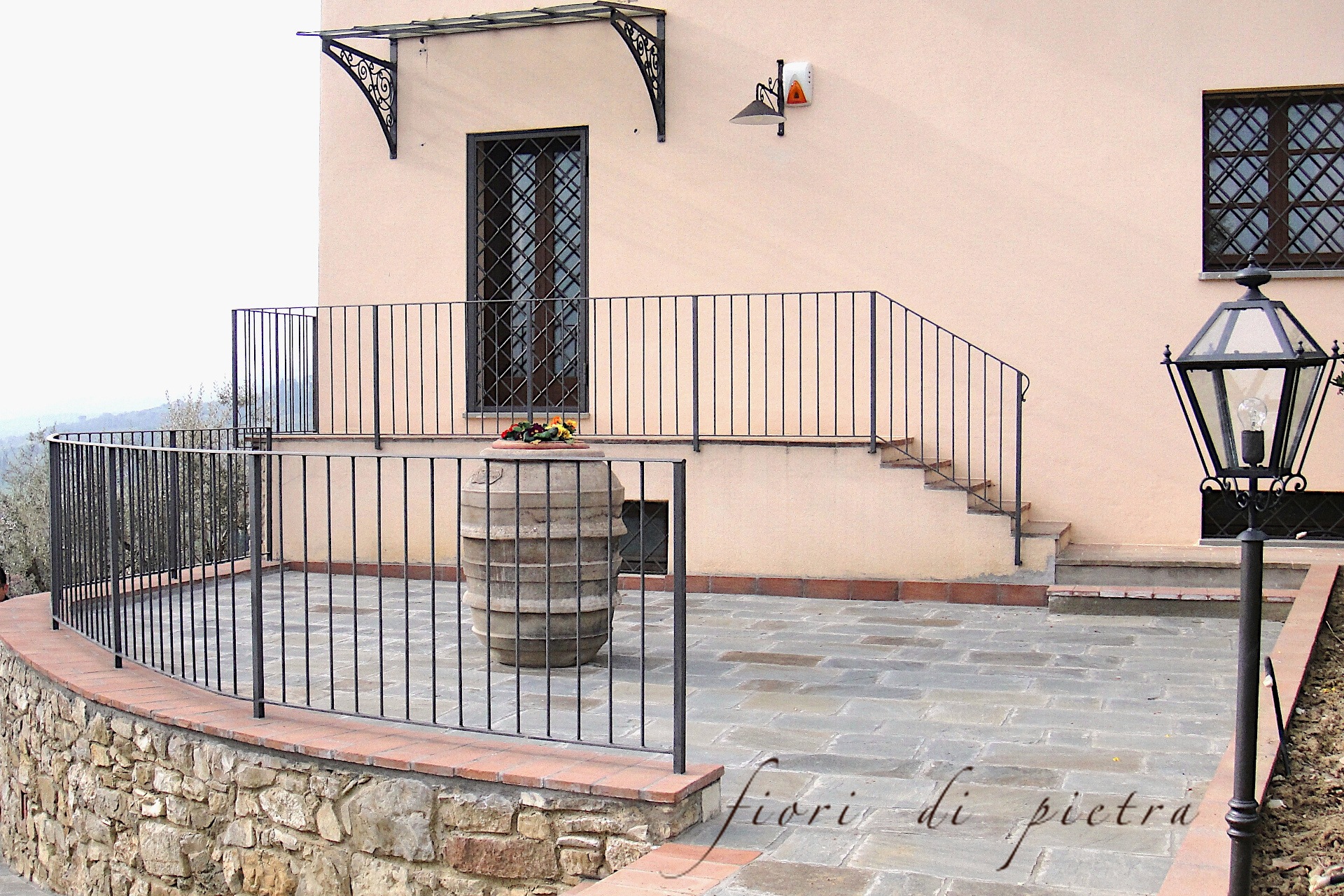 Realizzazione Pavimenti in pietra PIETRA FORTE