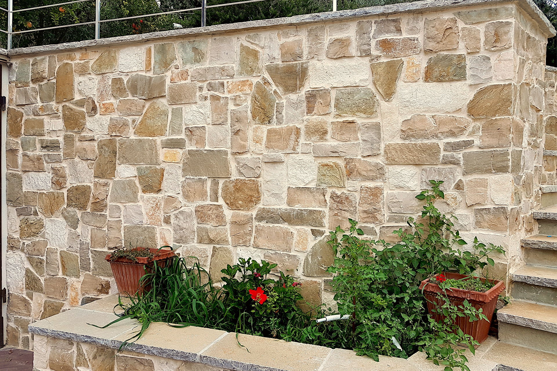 Realizzazione Rivestimenti in pietra Chianti - € 50,00/mq +iva