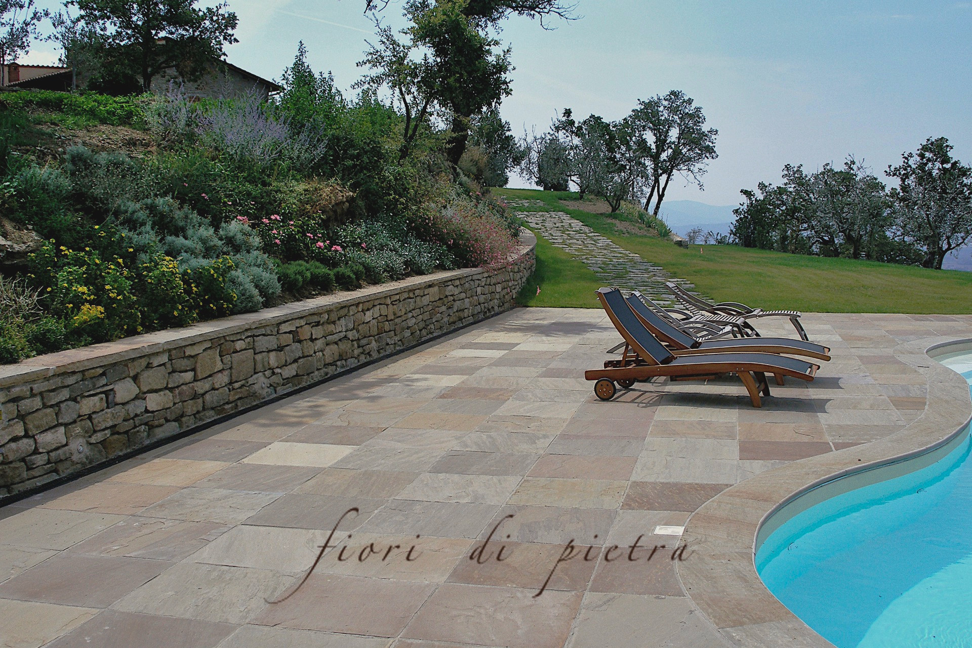 Realizzazione Piscine in pietra SAND BROWN