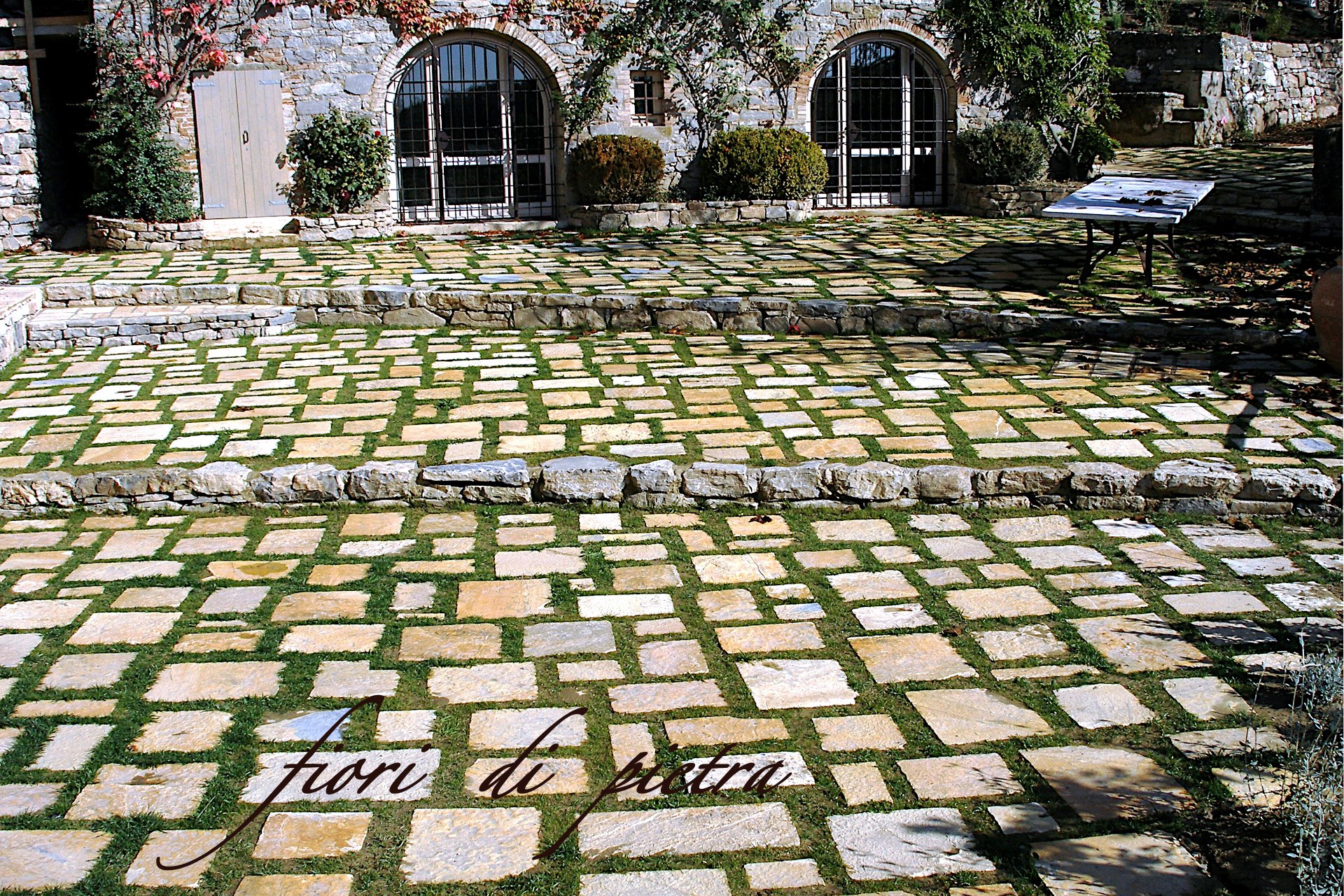 Realizzazione Pavimenti in pietra Galestro