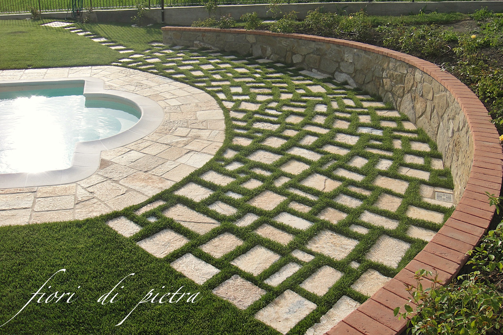 Realizzazione Piscine in pietra Galestro