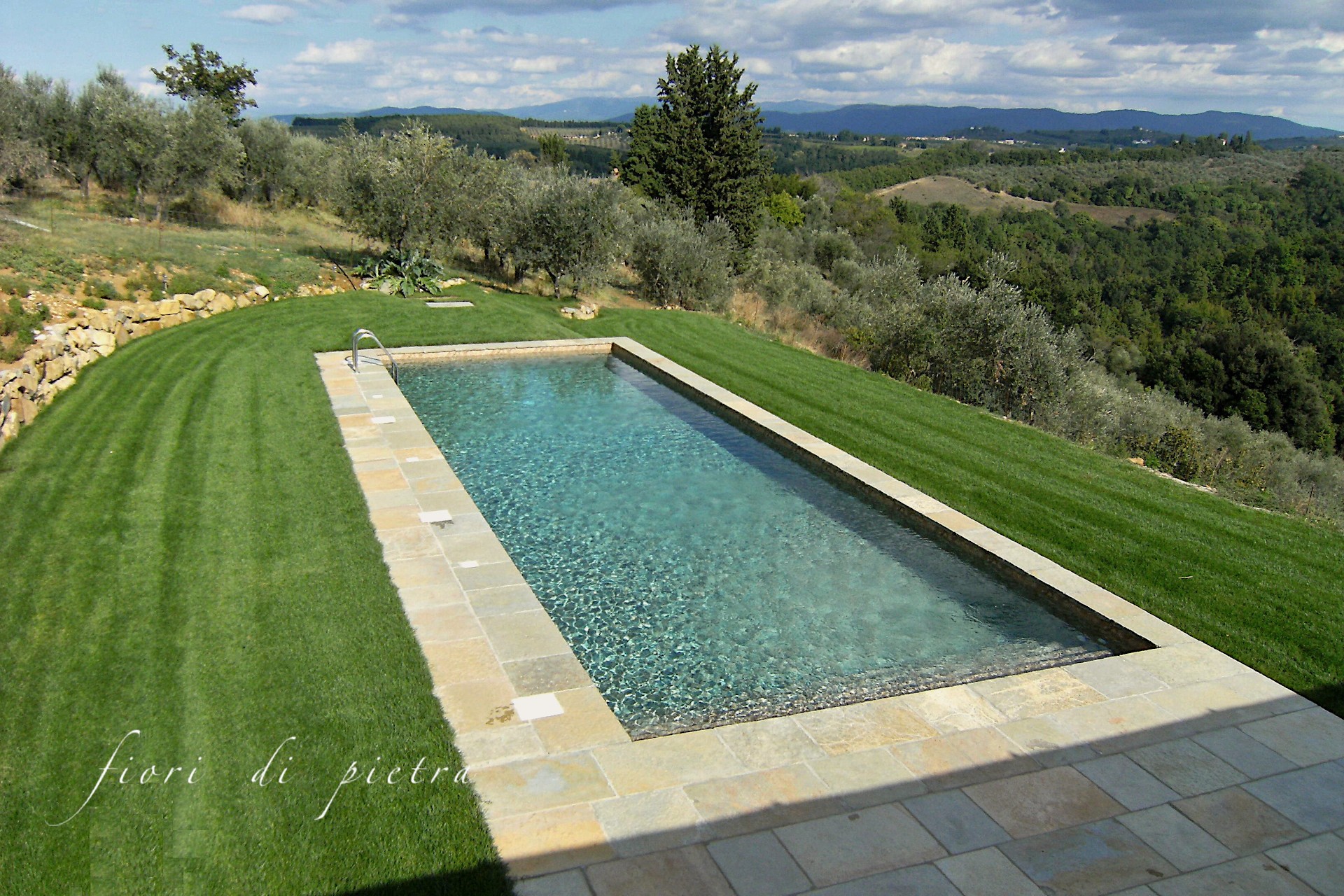 Realizzazione Piscine in pietra VECCHIA TOSCANA
